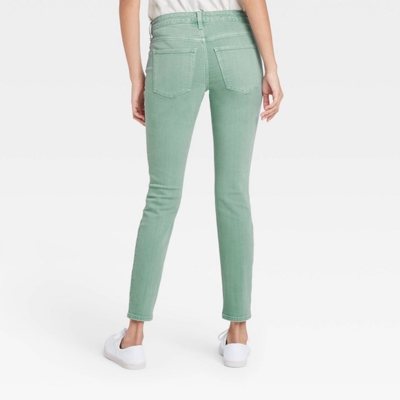Universal Thread Green Mid-Rise Skinny Jeans, 6/28 - Picture 11 of 11